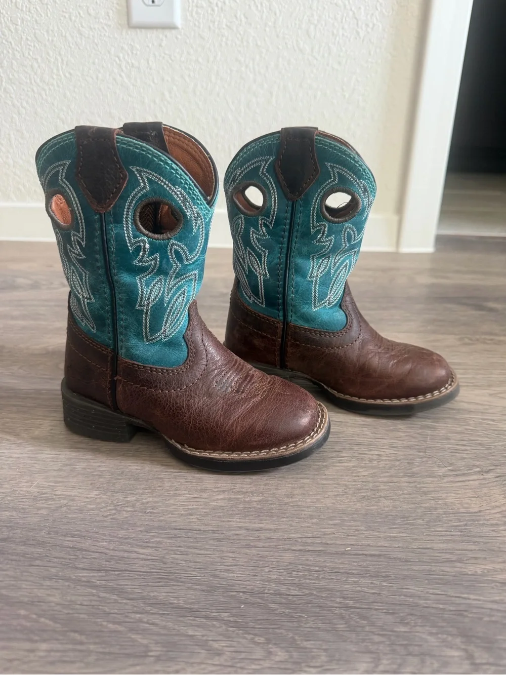 Justin Boots Brown & Teal Kids Western Pull-On Boots